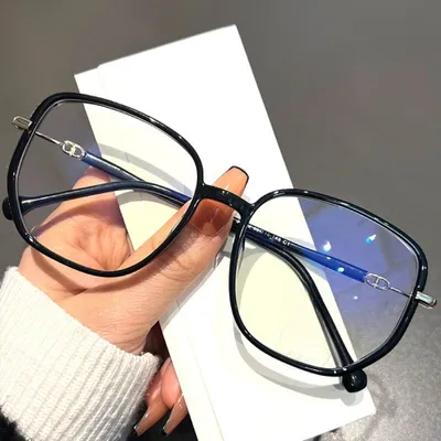 Produktbild von PACIEA Lesebrille Blaulichtfilter Quadratische Anti-Müdigkeit Computer Gaming Schutz für Damen Schwarz +150