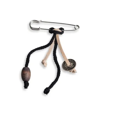 Produktbild von Knit Factory Brosche - Schwarz
