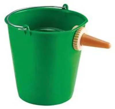 Produktbild von Grüner Eimer mit Futtertrog für Kälber - 12 Liter