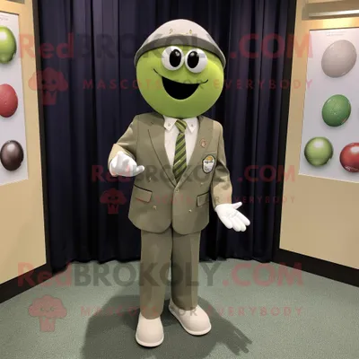 Productafbeelding van Olive Golfbal mascotte REDBROKOLY kostuum karakter gekleed met een blazer en schoenclips