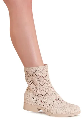 Produktbild von topschuhe24 3225 Damen Cut Out Stiefeletten Halbstiefel, Farbe:Beige, Größe:39 EU