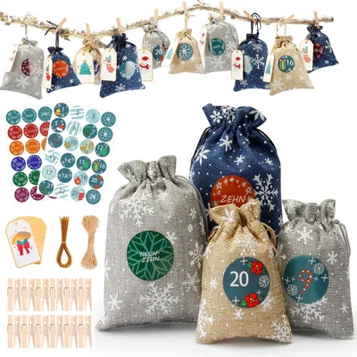 Produktbild von Adventskalender zum Befüllen Stoffbeutel 24 Stück mit Zahlenaufklebern und Anhängern