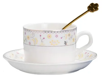 Zdjęcie produktu dla Zestaw filiżanek do herbaty ze spodkami i łyżeczkami, wykonany z porcelany