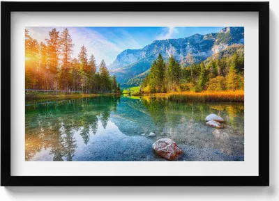 Produktbild von Fluss-Berge-Landschaft– Wandbild mit Rahmen – Gerahmtes Bild  – Wanddekoration – 60x40 cm –  Schwarz Rahmen