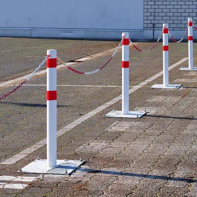 Produktbild von YZNAHRE Warnkette 25m Absperrkette Rot Weiß Kunststoff, Kette Absperrung 6mm Stärke, für Warnungen Absperrpfosten Parkplatz