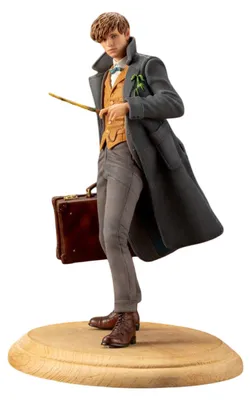 Zdjęcie produktu dla Fantastyczne zwierzęta Newt Scamander ARTFX+ Statua 18 cm