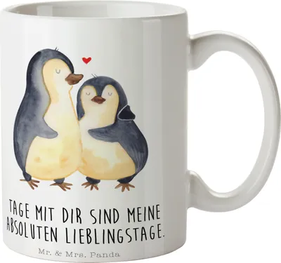 Produktbild von Mr. & Mrs. Panda Tasse Pinguin umarmen - Weiß - Geschenk, mit Spruch, Hochzeitstag, Kaffeebecher, Liebe, Verlobung, Keramiktasse, Becher, Hochzeitsgeschenk, Kaffeetasse
