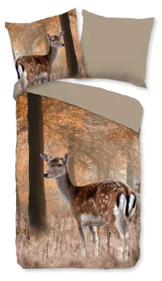 Produktbild von Duvet cover Good Morning 200x200 + 2* 80x80 cm - deer in the forest