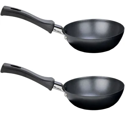 Produktbild von Syntrox Germany Univerzální grilovací pánve Wok smaltované - nepřilnavé příslušenství pro raclette a palačinkovač, Ø12 cm, robustní a univerzální (2 kusy)