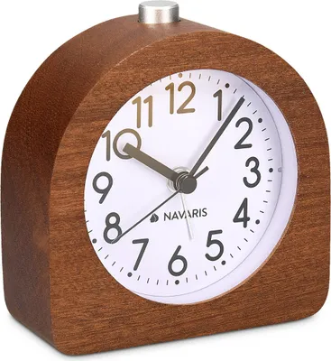 Produktbild von Navaris Retro Tischuhr aus Holz - Holz Wecker analog ohne ticken - Analoger Wecker ohne ticken mit Snooze - Standuhr klein analog - Table Clock -