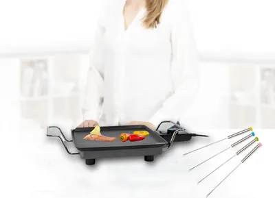 Produktbild von Teppanyaki Bratfläche 28x28cm Japan Indoor Tischgrill mit Teppangabeln 1900Watt