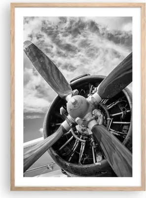 Produktbild von Gerahmtes Poster - Rahmen in heller Eiche - Motor Schwarzweiß Propeller - 50x70 cm - Wand Bild - Wanddeko - Wandbilder - Wandposter - Bilderrahmen - Bilder - Kunstdruck - Wandbild - P2NPA50x70-4289