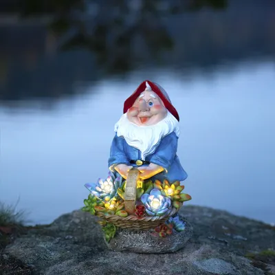 Produktbild von Star Trading 480-86 LED-Solar-Figur "Gnomy",  Zwerg mit Blumenkorb,  5 warmwhite LED, ca. 14x22 cm, mit Solarpanel, incl. Akku outdoor, Vierfarb-Karton