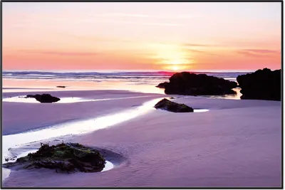 Produktbild von Wallario Wandbild Sonnenuntergang am einsamen Strand, Größe: 61 x 91,50 cm, Poster mit schwarzem Aluminiumrahmen