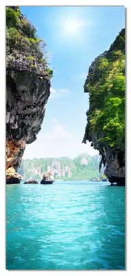Produktbild von Wallario selbstklebende Türtapete 93 x 205 cm - Felsenschlucht am Meer in Thailand - Abwischbar, rückstandsfrei zu entfernen
