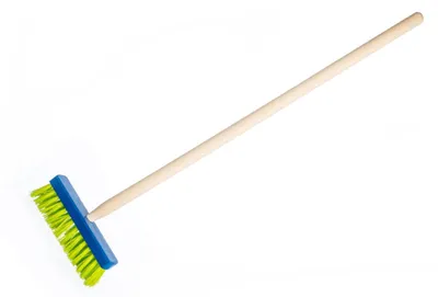 Immagine prodotto di Scopa blu con manico in legno 80 cm