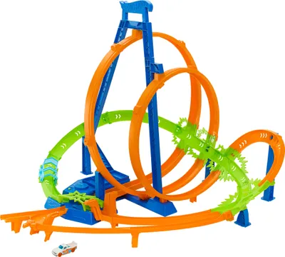 Produktbild von Hot Wheels Track Set, Episches Crash-Rennen mit 5 Crash-Zonen, motorisiertem Beschleuniger und 1 Hot Wheels Auto im Maßstab 1:64, leicht aufzubewahren