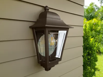 Produktbild von Elstead Deco Lane Außenwandleuchte E27 Bronze IP44,  UK