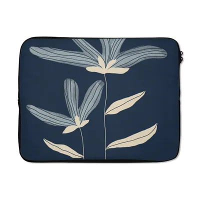 Produktbild von MuchoWow® Laptop Hülle 15 Zoll Blumen - Pflanzen - Blau - Natur Laptoptasche - Laptoptasche - Sleeve - Rundum-Schutz