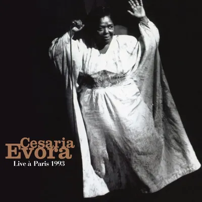 Image de Césaria Évora (1941-2011) : Live À Paris 1993