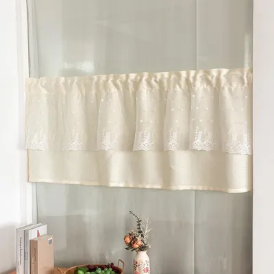 Image de Rideau de cuisine semi-transparent beige avec dentelle, dimensions 45 x 100 cm