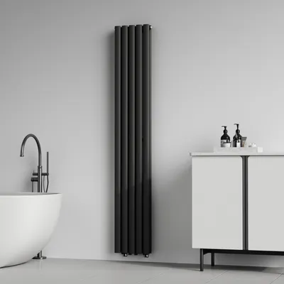 Immagine prodotto di Radiatore tubolare 'Nore' Nero 180x30cm Doppio strato 1122W