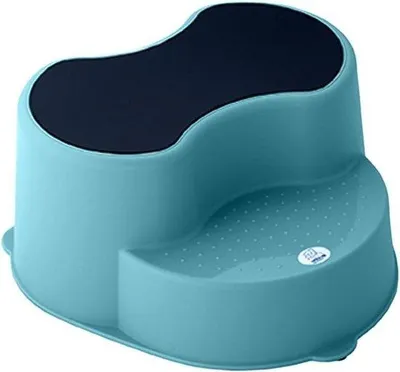 Produktbild von Famanu Kindertrittleiter aus Recyclingplastik - Blau mit Antirutsch-Noppen