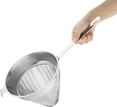 Productafbeelding van Famanu Sieb 8 inch - Keukenaccessoire van roestvrij staal
