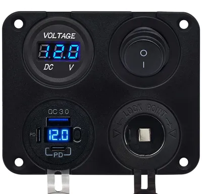 Produktbild von ProRide 12V USB Auto-Ladegerät, 3 Ports QC3.0, Voltmeter & Schalter