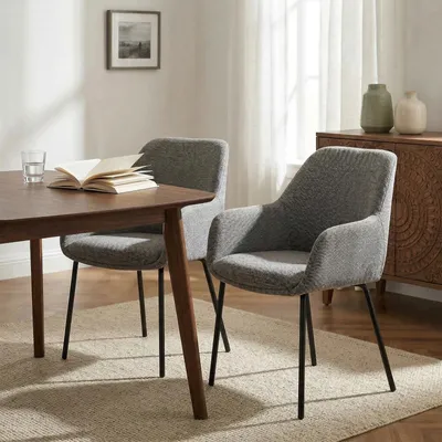 Produktbild von Esszimmerstühle TURSI 2er Set, Grau - Küchenstuhl mit weicher Polsterung, ergonomischer Rückenlehne und Armlehnen, stabiles Metallgestell, ideal für Küche und Essbereich [max. Belastbarkeit 140 kg]