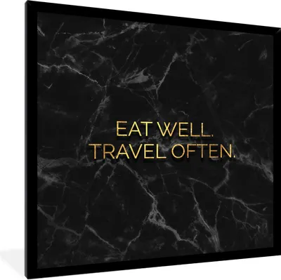 Produktbild von MuchoWow® Gerahmtes Poster Zitat - Essen - Reisen - Gold 40x40 cm - Poster mit Schwarzem Bilderrahmen Wandposter Rahmen Foto Bilder - Mit Rahmen - Wanddekoration Schlafzimmer