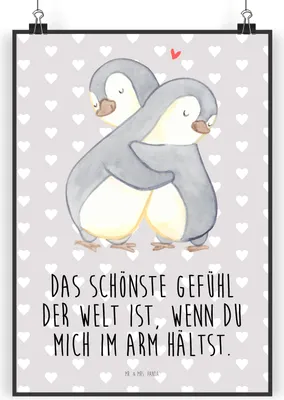 Produktbild von Mr. & Mrs. Panda Bild Pinguine Kuscheln DIN A5 - Grau Pastell - Geschenk, Hochzeitstag, für Frauen, Mitbringsel, Heiratsantrag, Plakat, drucke, wanddeko, Kunstdruck