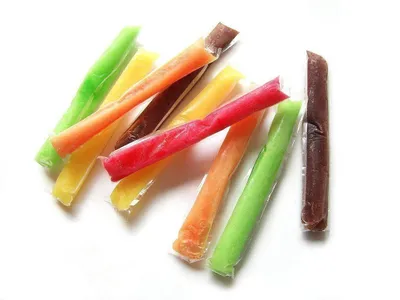 Produktbild von Alaska Wassereis / Eissticks Mix, 200 Stück Stangeneis je 50 ml, Wasser Eis Drinks in verschiedenen Geschmacksrichtungen