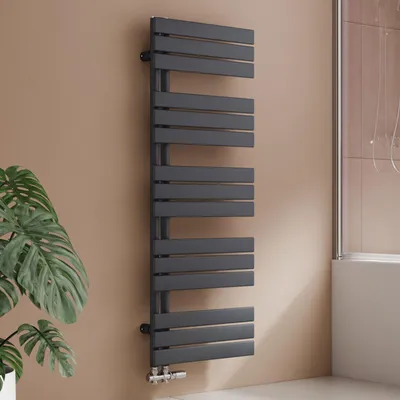Produktbild von S'AFIELINA 1320x500mm Design Badheizkörper Handtuchheizkörper Flach Paneel Seitenanschlusss Heizkörper für Bad Handtuchtrockner Anthrazit 661 Watt