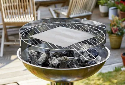 Produktbild von BROSZIO Grillfolie 40x50cm schwarz