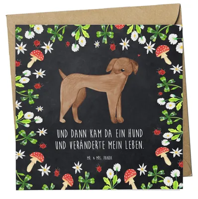 Produktbild von Mr. & Mrs. Panda Grußkarte Hund Dogge - Kreidetafel - Geschenk, Sprüche, faltkarte, anlasskarte, doppelkarte, Herz, Klappkarte, Hunde, Deutsche, Glückwunschkarte