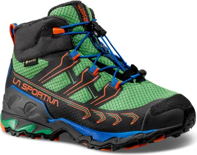 Wanderschuh für Kinder "Ultra Raptor II Mid Junior GTX" von La Sportiva in grün und schwarz mit blauen und orangefarbenen Akzenten.