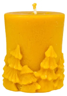 Imagen del producto de Vela "Cilindro con árboles de Navidad", elaborada al 100% con cera de abeja natural