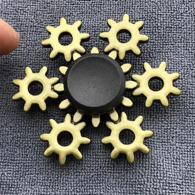 Produktbild von Tinisu Fidget Spinner Kreisel Anti Stress Rainbow Metall Finger ADHS