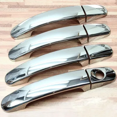 Immagine prodotto di Set di maniglie per porte cromate per auto