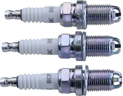 Image de Bougie d'allumage NGK BCP7ET, 2078, 3 pièces