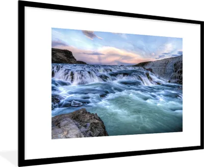 Produktbild von MuchoWow® Gerahmtes Poster Hellblaue Farbe des Wassers am Gullfoss-Wasserfall 90x60 cm - Poster mit Schwarzem Bilderrahmen Wandposter Rahmen Foto Bilder - Wanddekoration - Fotos