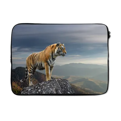 Produktbild von MuchoWow® Laptop Hülle 14 ZollTiger - Berg - Natur - Landschaft Laptoptasche - Laptoptasche - Stoßsicher - Schutzhaube