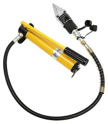 Imagen del producto de Expansor hidráulico para bridas, fabricado en acero CR45, con una capacidad de expansión de 30 mm, que requiere una presión hidráulica de 8 toneladas, con un diseño compacto y una base estructural estable