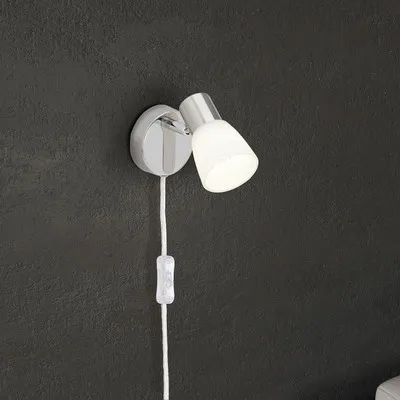 Produktbild von BRILLIANT JANNA Wandspot, Metall/Glas, Eisen/Chrom/Weiß, mit Kabel, Stecker, Schalter, schwenkbarer Kopf, E14, wechselbares Leuchtmittel, H: 12cm, T: 16.5cm, Ø: 8cm