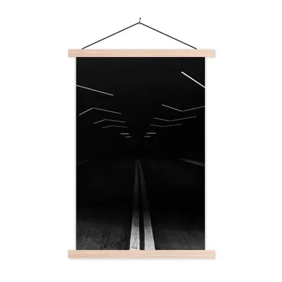 Produktbild von MuchoWow® Textilposter Schwarz - Weiß - Straße - Tunnel 60x90 cm mit holzfarbenen Rahmen - Textil