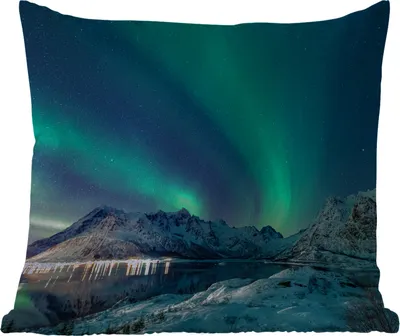 Produktbild von MuchoWow® Outdoor Kissen - Nordlicht - Berg - Schnee - Grün - Sternenhimmel - Winter - 40x40 cm - Wetterfest - Lounge Kissen - Kopfkissen - Interieur - Polster mit Bild