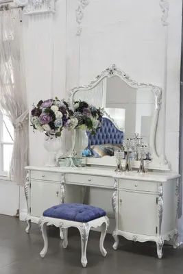 Immagine prodotto di set di 3 pezzi per la camera da letto: cassettiera + specchio + sgabello barocco
