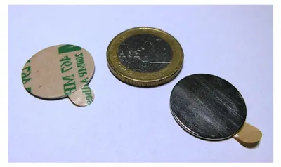 Produktbild von 10 selbstklebende Neodym-Magnete 20 x 1 mm rund