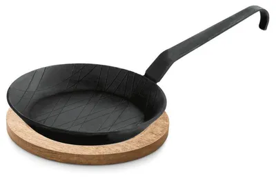 Produktbild von 4x Brat- Servierpfanne Ø 24 cm Eisen + 4x Holzuntersetzer